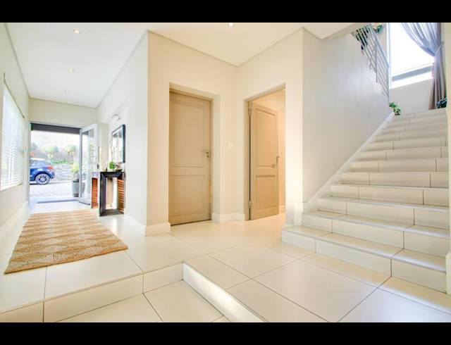 3 BEDROOM PROPERTY TO RENT IN BRYANSTON